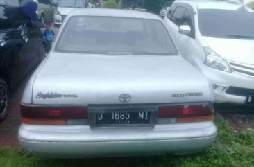 Toyota Crown Royal Saloon bebas kecelakaan