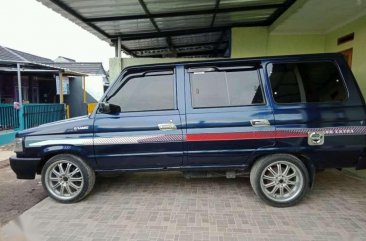 Butuh uang jual cepat Toyota Kijang 1996