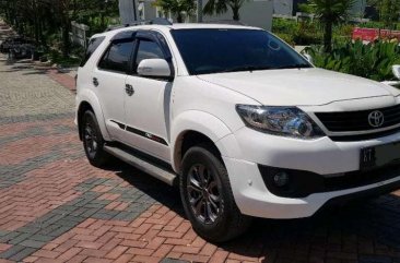 Jual Toyota Fortuner 2014 harga baik