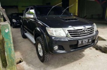 Butuh uang jual cepat Toyota Hilux 2011