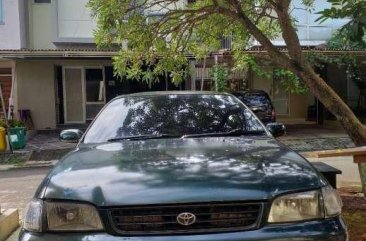 Toyota Corona 2000 bebas kecelakaan