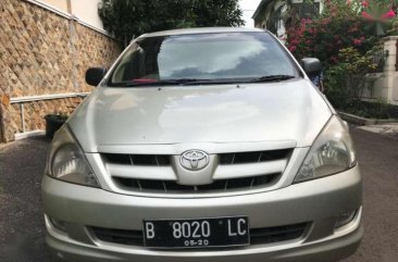 Jual Toyota Kijang Innova 2005 harga baik