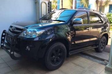 Butuh uang jual cepat Toyota Fortuner 2008