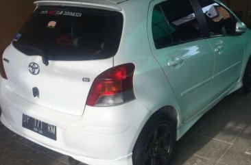 Jual Toyota Yaris 2010 Automatic