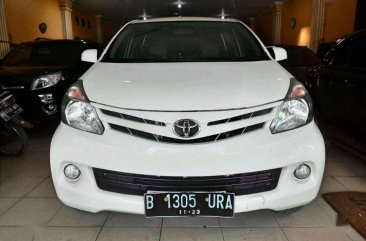 Toyota Avanza 2013 dijual cepat