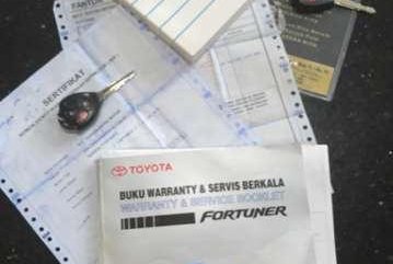 Butuh uang jual cepat Toyota Fortuner 2009