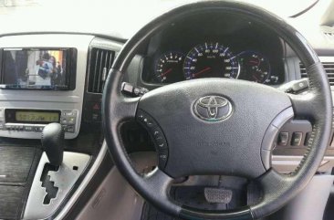 Toyota Alphard 2005 bebas kecelakaan