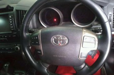 Jual Toyota Land Cruiser 4.5 V8 Diesel harga baik