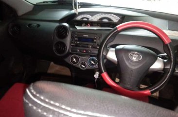 Toyota Etios Valco 2013 dijual cepat