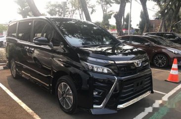 Toyota Voxy  dijual cepat