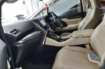 Jual Toyota Alphard 2017 harga baik