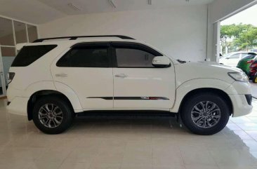 Jual Toyota Fortuner 2014 harga baik