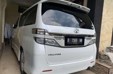 Jual Toyota Vellfire 2012 Automatic