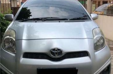 Jual Toyota Yaris 2012 Manual