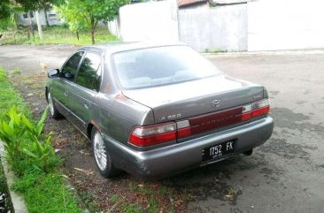 Toyota Corolla 1993 dijual cepat