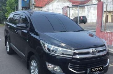 Toyota Kijang Innova V bebas kecelakaan