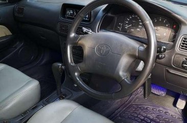 Toyota Corolla 2000 dijual cepat