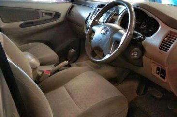 Butuh uang jual cepat Toyota Kijang Innova 2013