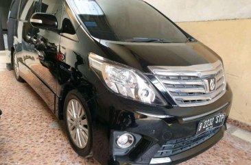 Jual Toyota Alphard 2012 Automatic