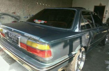 Butuh uang jual cepat Toyota Corolla 1990