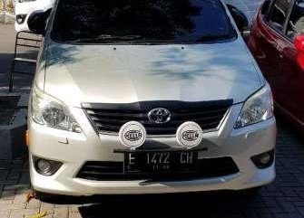 Jual Toyota Kijang Innova 2012 harga baik