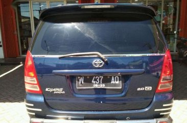 Toyota Kijang Innova 2005 bebas kecelakaan