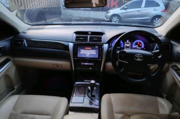 Toyota Camry V dijual cepat