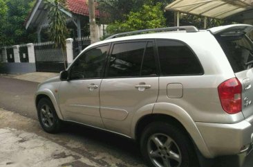 Toyota RAV4 2002 bebas kecelakaan