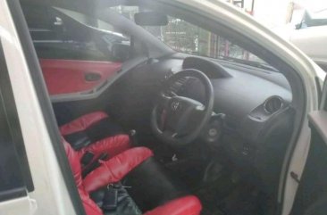 Toyota Yaris 2012 dijual cepat