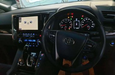 Toyota Vellfire 2016 bebas kecelakaan