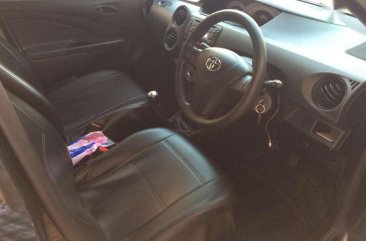 Toyota Etios Valco E bebas kecelakaan