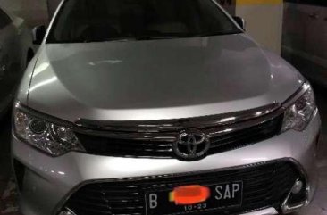 Butuh uang jual cepat Toyota Camry 2018