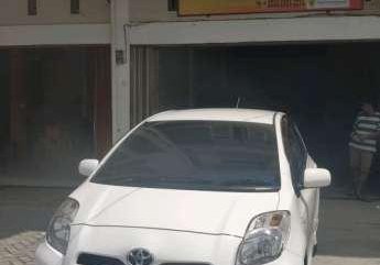 Toyota Yaris 2012 dijual cepat