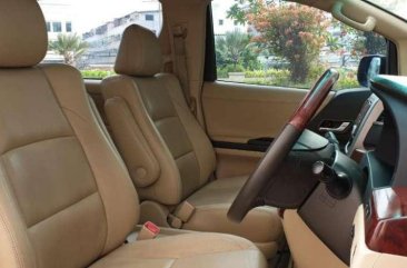 Toyota Alphard X bebas kecelakaan