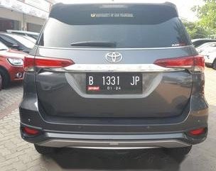 Butuh uang jual cepat Toyota Fortuner 2018