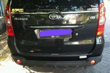 Toyota Avanza 2010 bebas kecelakaan