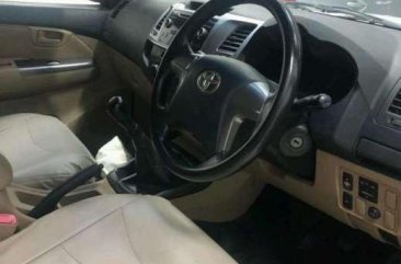 Toyota Hilux 2014 dijual cepat