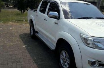 Toyota Hilux 2012 bebas kecelakaan