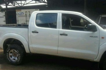 Toyota Hilux 2011 bebas kecelakaan