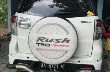 Butuh uang jual cepat Toyota Rush 2013