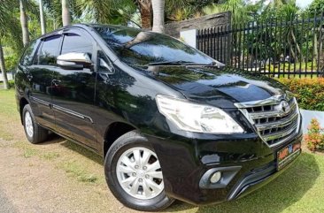 Butuh uang jual cepat Toyota Kijang Innova 2015