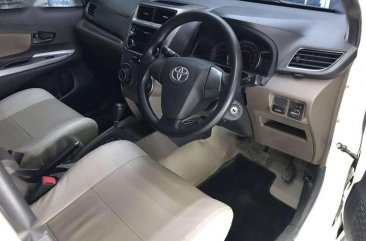 Butuh uang jual cepat Toyota Avanza 2016