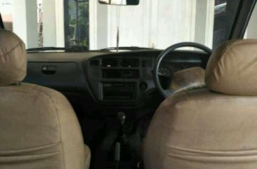 Butuh uang jual cepat Toyota Kijang 2002