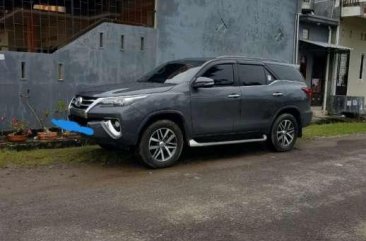 Toyota Fortuner VRZ dijual cepat