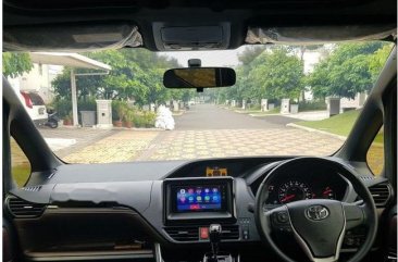 Toyota Voxy 2018 bebas kecelakaan