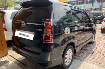 Toyota Avanza S bebas kecelakaan