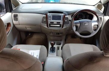 Butuh uang jual cepat Toyota Kijang Innova 2012