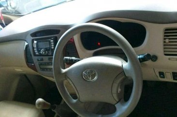 Jual Toyota Kijang Innova 2005 harga baik