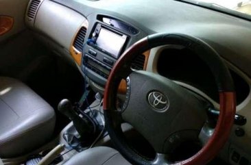 Toyota Kijang Innova 2010 bebas kecelakaan