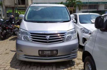 Butuh uang jual cepat Toyota Alphard 2005